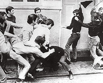 Em 1967, grupos de estudantes entram em choque; veja a galeria de fotos mais abaixo