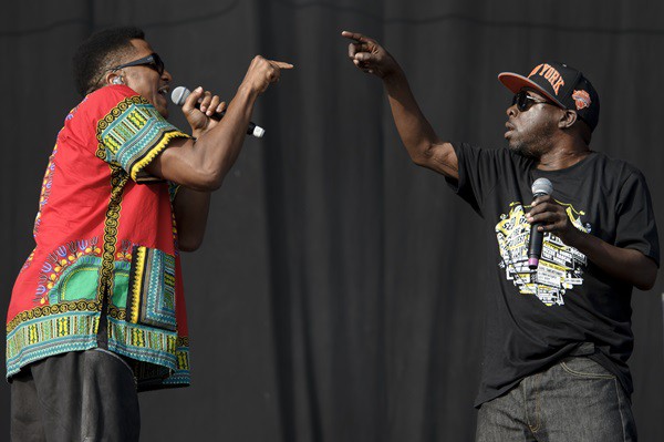  Q-Tip e Phife Dawg (da esquerda para a direita) do A Tribe Called Quest  - Jonathan Short/AP