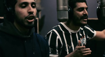 Os rappers paulistas  Rashid e Criolo em cena do clipe de “Homem do Mundo”, parceria deles - Reprodução/Vídeo