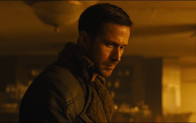 Ryan Gosling em cena do filme <i>Blade Runner: 2049</i> - Reprodução/Vídeo