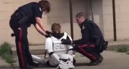 Mulher vestida de Stormtrooper abordada por policiais no Canadá (Foto: Reprodução)